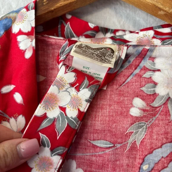 NWOT Vintage 100% Cotton Red Floral Japanese Kimono Robe - Picture 4 of 6